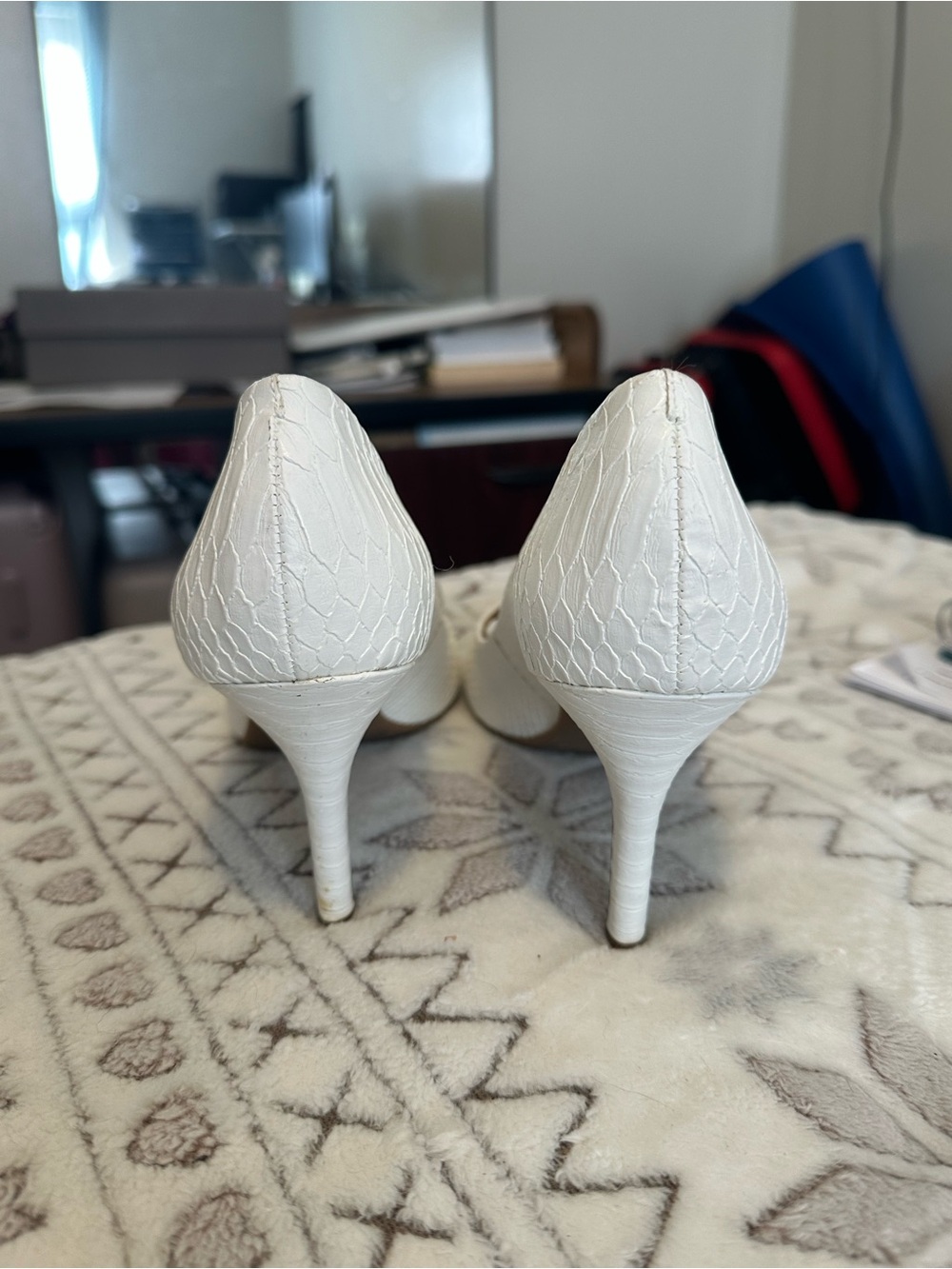 INC International Concepts White Textured Pointed-Toe Pumps - Picture 4 of 8
